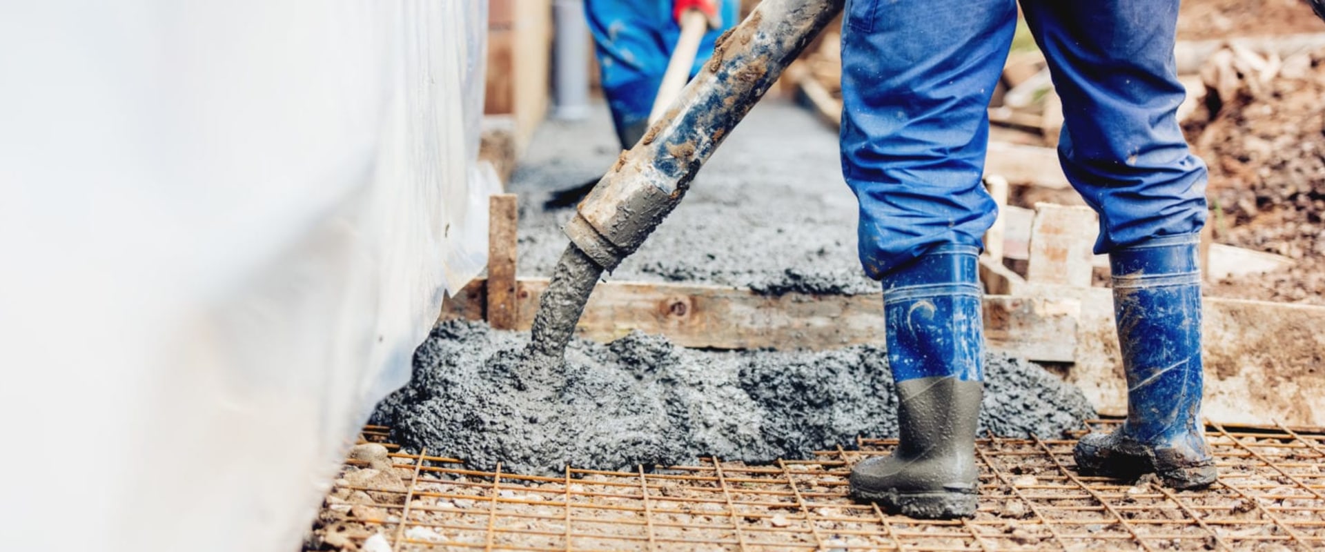 Poured Concrete: The Essential Guide for Roofing and Construction